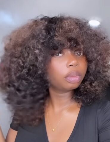 Fringe wig with Highlights
