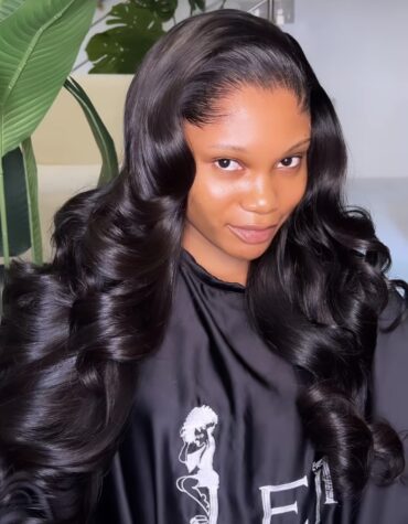 24inches 400g 13*4HD frontal wig