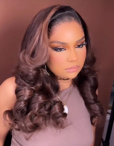 24inches 300g 13*4HD frontal
Custom colored