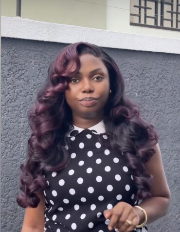 26inches layered 400g hd frontal wig
