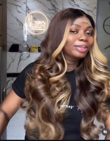 26inches 300g layered 13*6hd frontal Custom colored