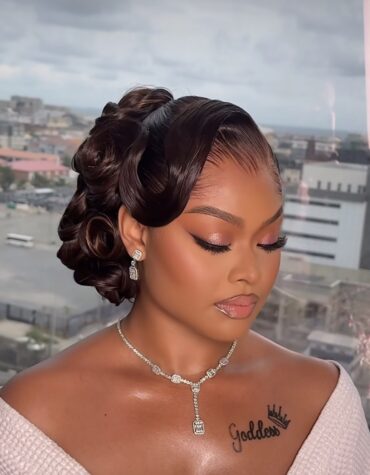 22inches 400g layered 13*6hd frontal custom colored wig