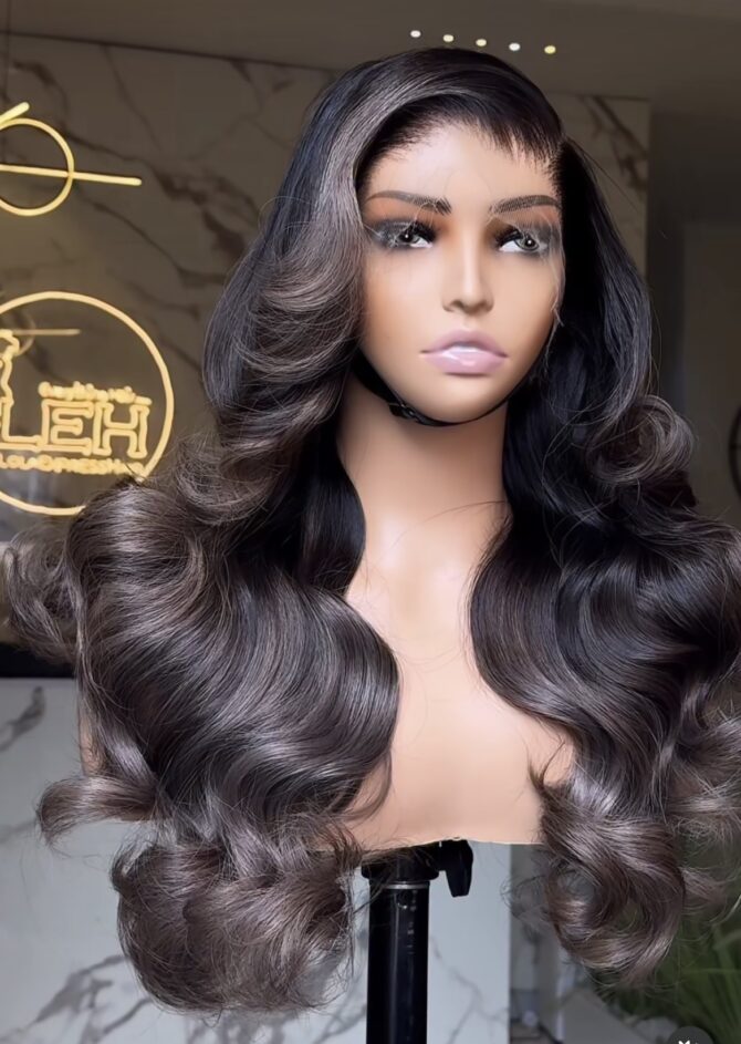 22inches layered 300g 13*6hd custom colored wig