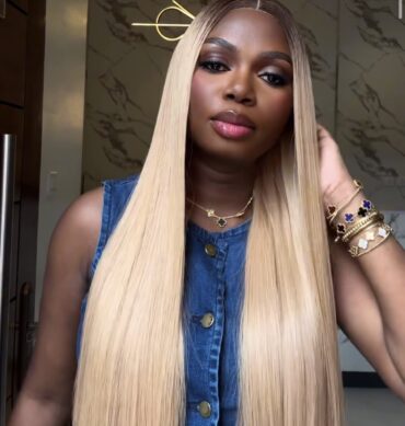 26inches 300g 2*6closure blonde wig
