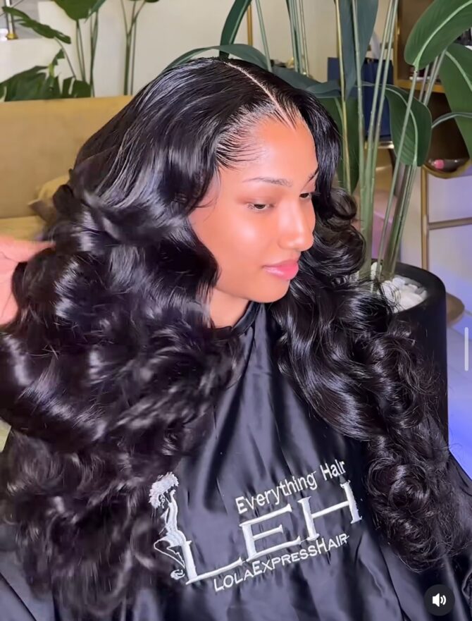 26inches layered 300g 13*6hd frontal