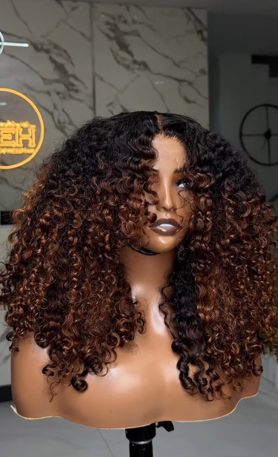 16inches 200g 5*5hd closure Pixie Curls – Lola Express Hair