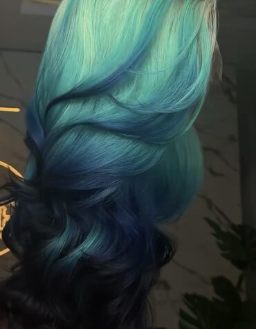 20inches 300g 13*6hd frontal custom colored wavy wig