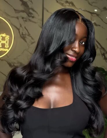24inches 300g 13*6hd frontal wig
