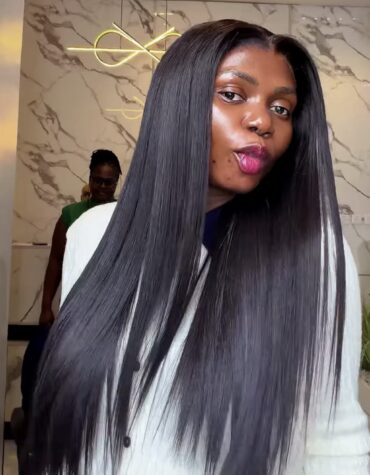 22inches 300g 13*6hd frontal wig